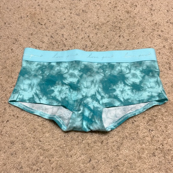 NWT Victoria’s Secret PINK Panties 4 Pair Bundle. Size Medium - Picture 10 of 15